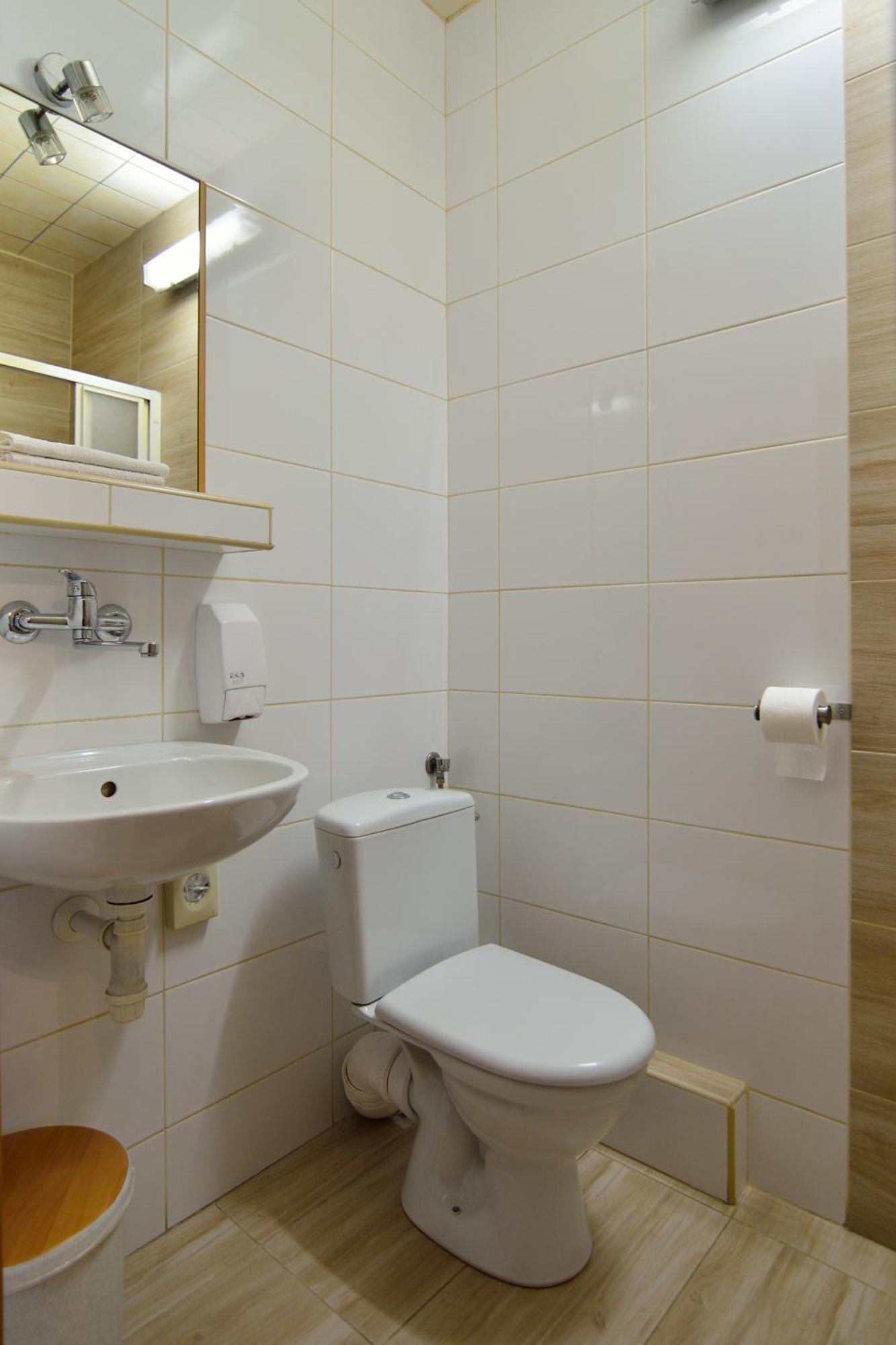 Hotel Gracja Kuznia Raciborska Buitenkant foto