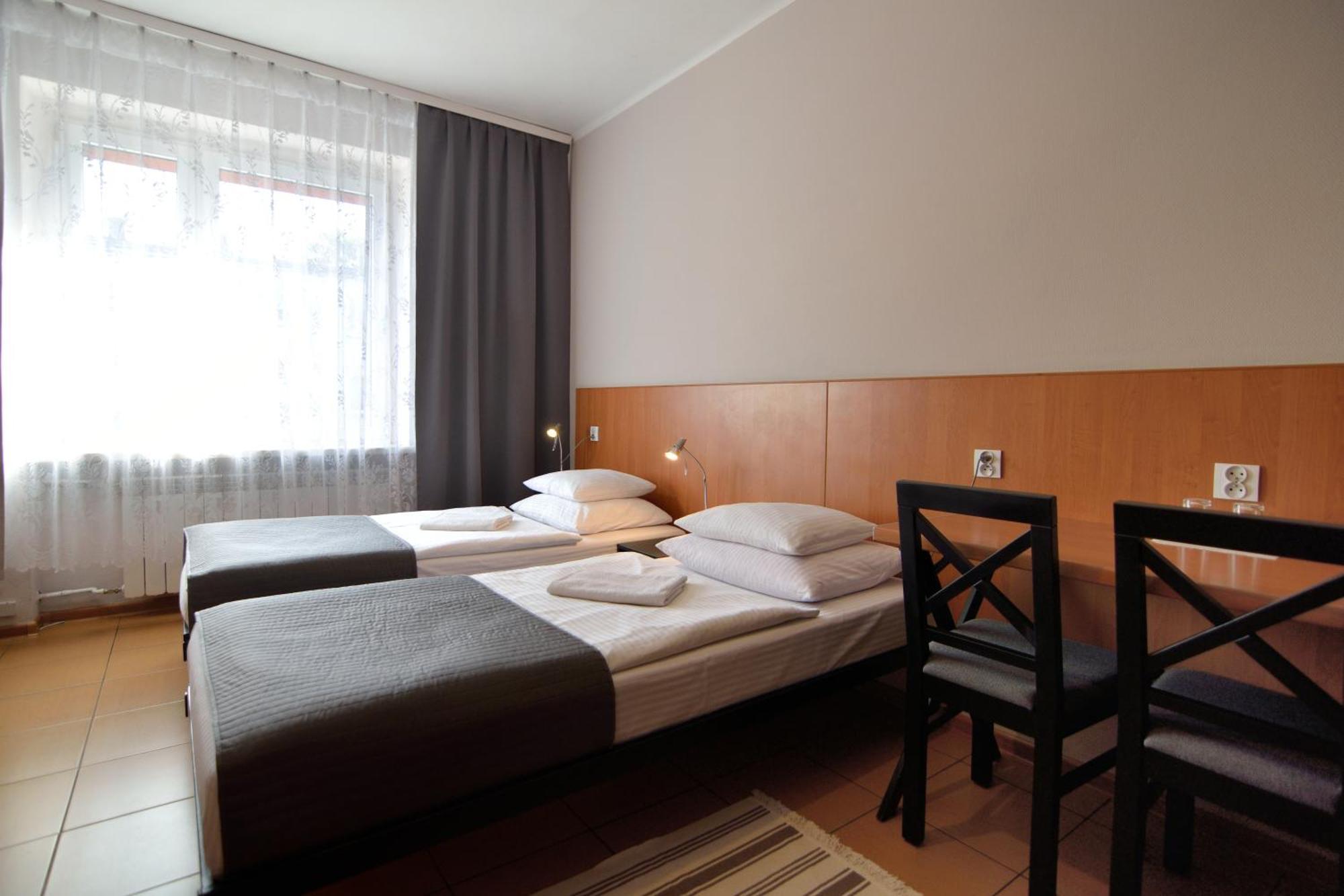 Hotel Gracja Kuznia Raciborska Buitenkant foto