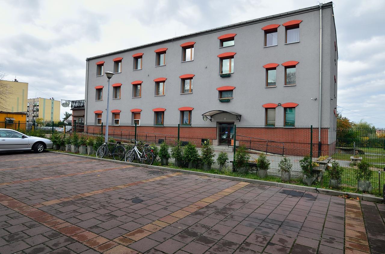 Hotel Gracja Kuznia Raciborska Buitenkant foto